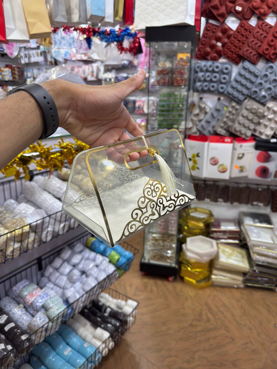 علبة حلويات فخمة على شكل صاك (3/4حبات حلوة)